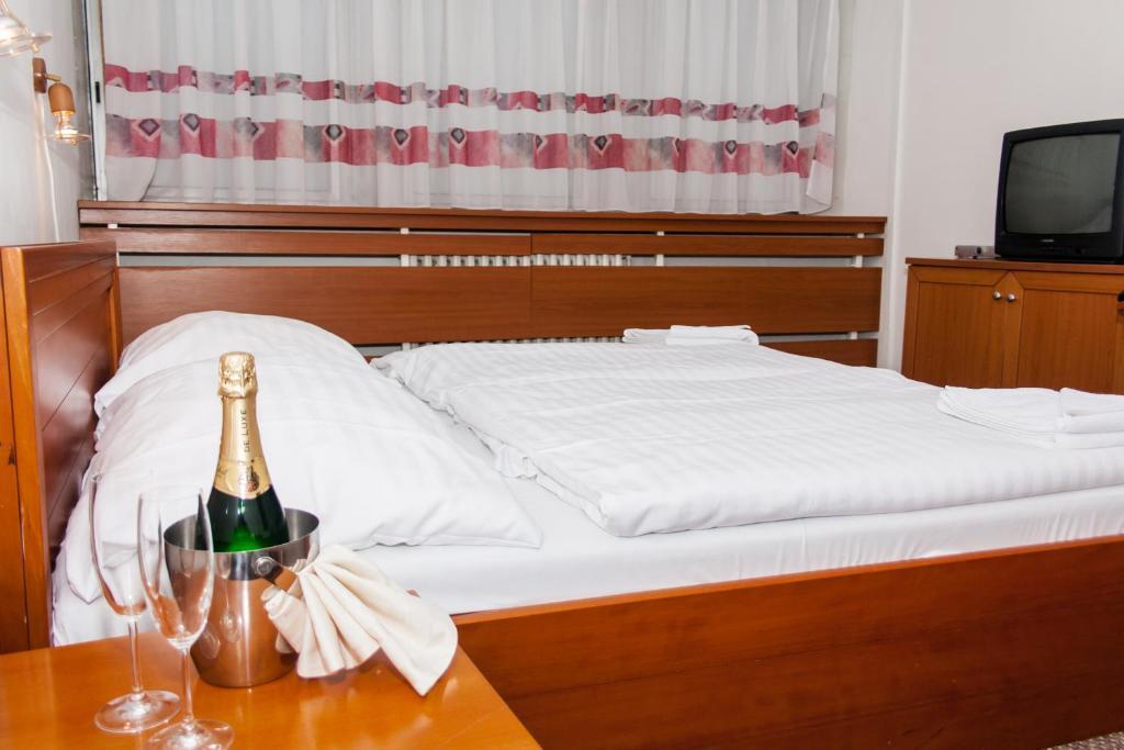 Hotel Druzba Михайлівці Номер фото